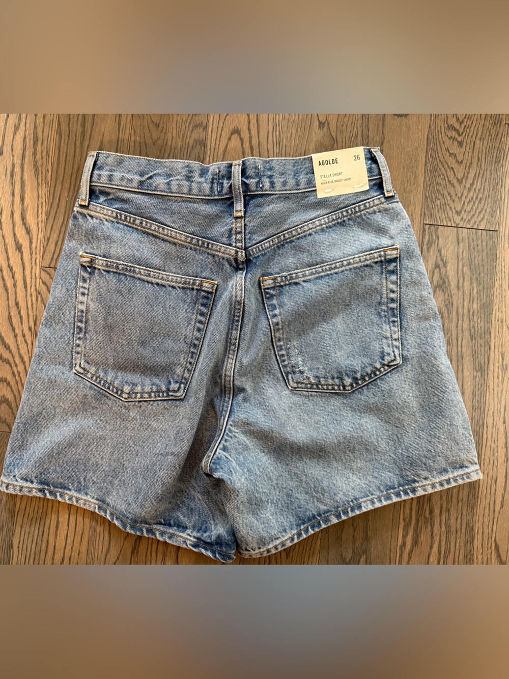 NWT Agolde Stella Short
